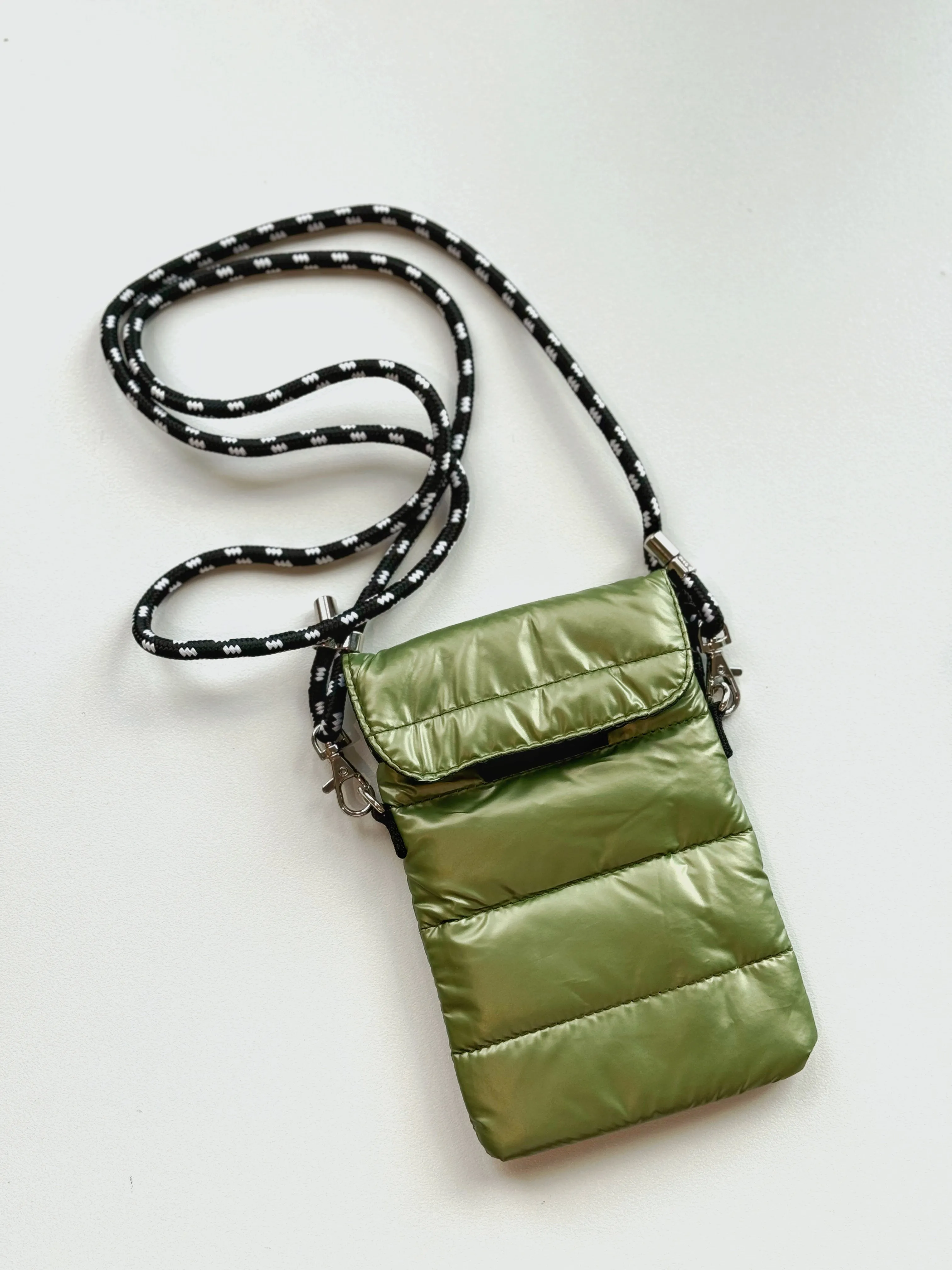 Amour Phone Pouch - Olive