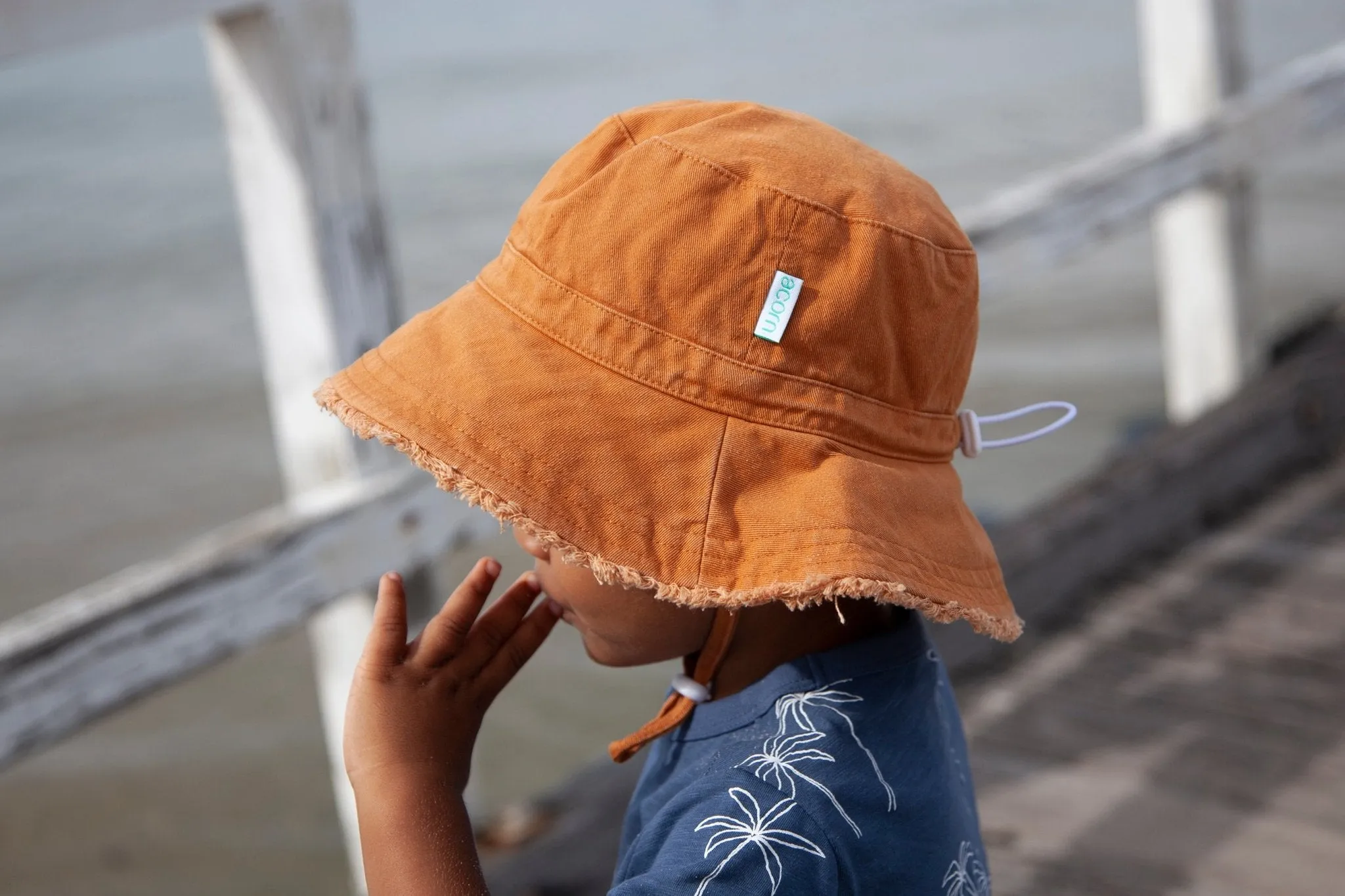 Chestnut Frayed Bucket Hat