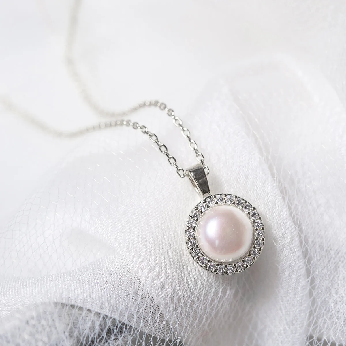 Freshwater Pearl Halo Necklace