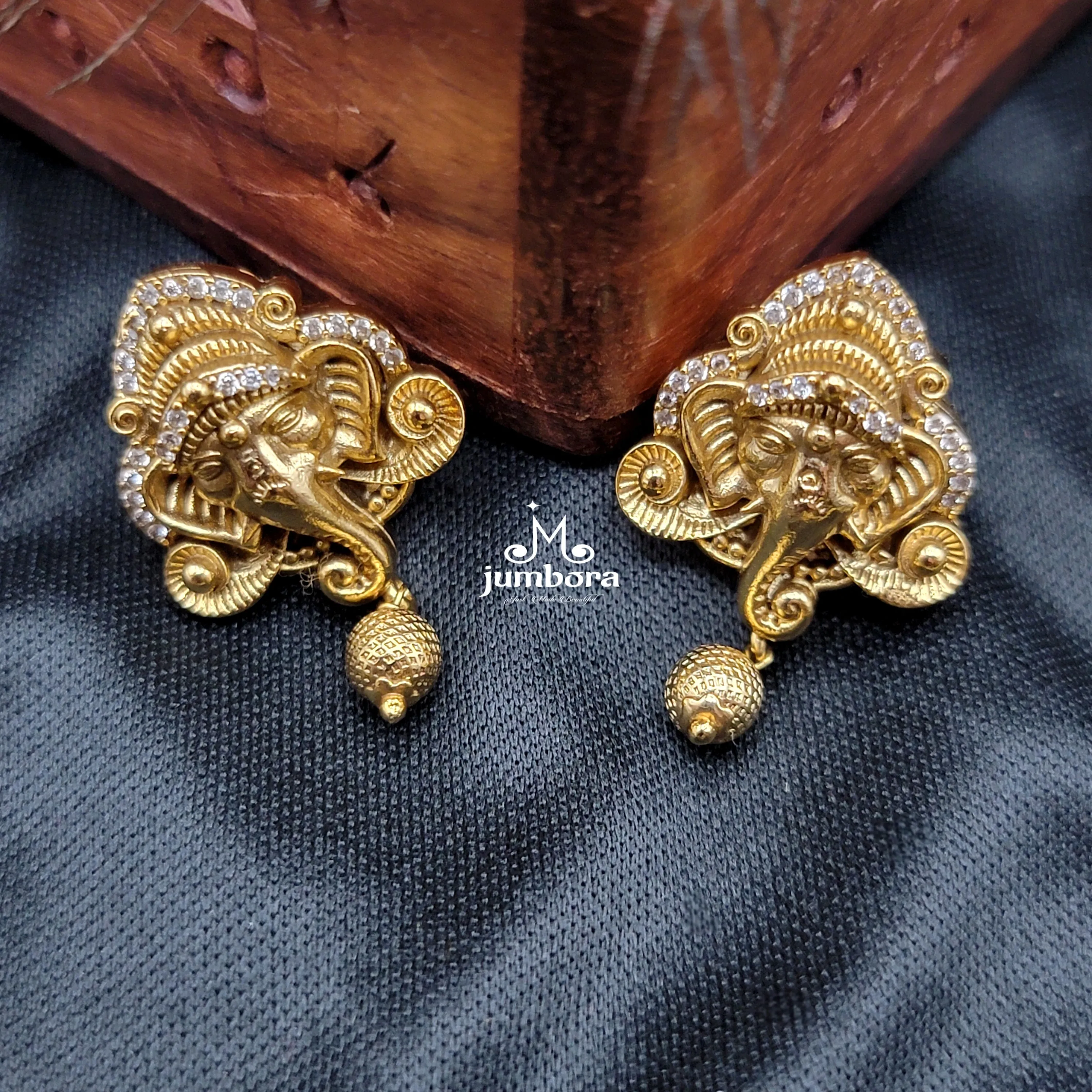 Ganesha Antique Gold Necklace Set