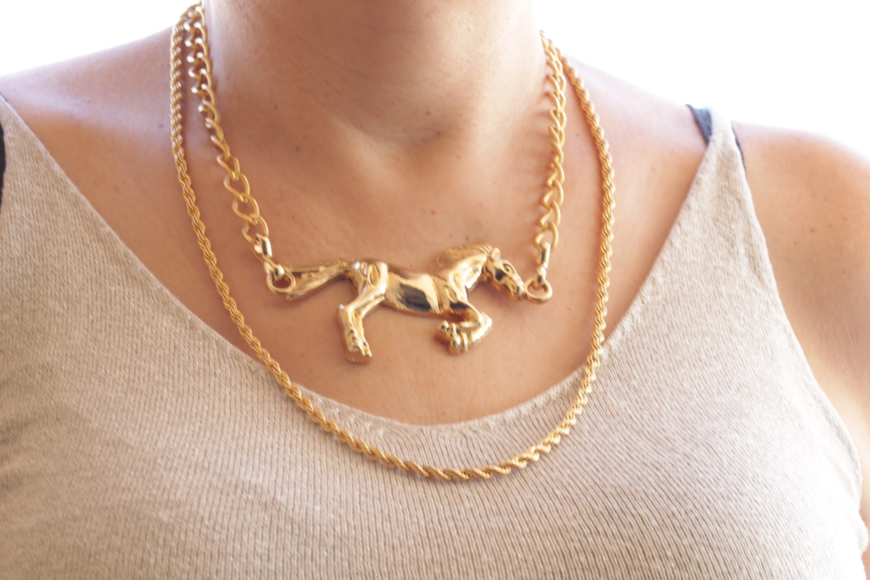 HORSE NECKLACE