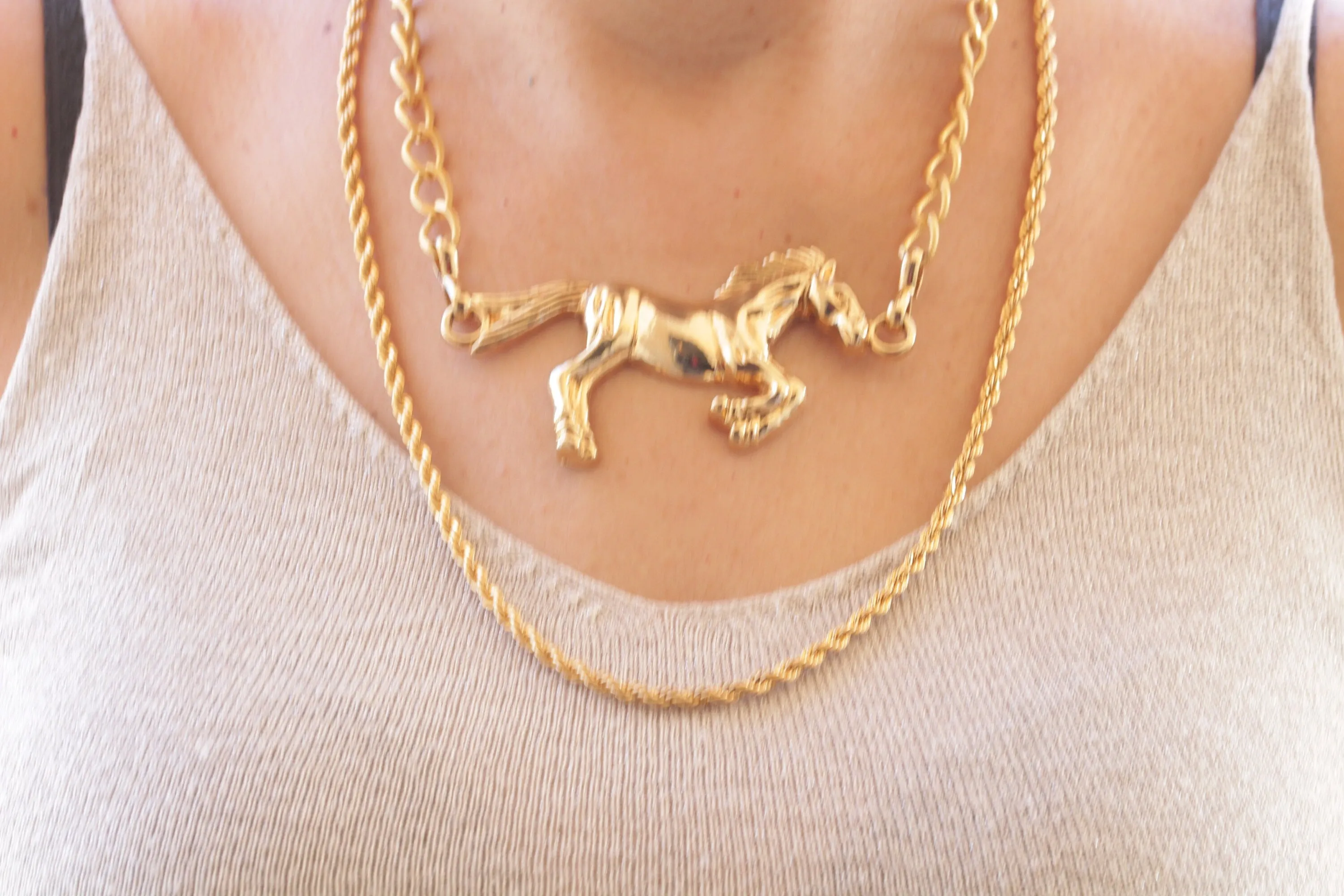 HORSE NECKLACE