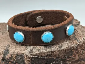 Laura Ingalls Women's Kingman Turquoise Round Cab Leather Bracelet B-383