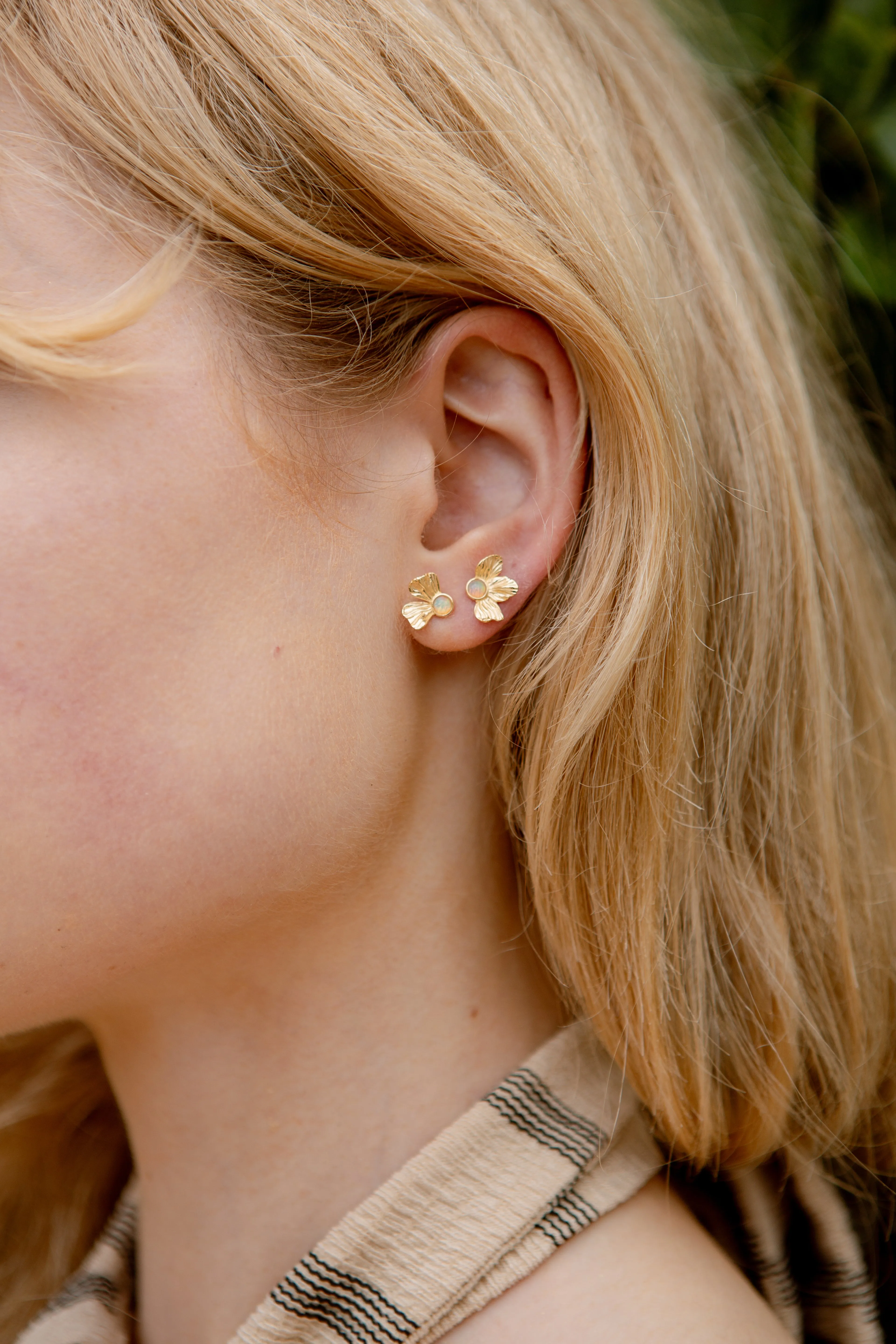 MORA ASYMMETRICAL PETALS STUD EARRINGS