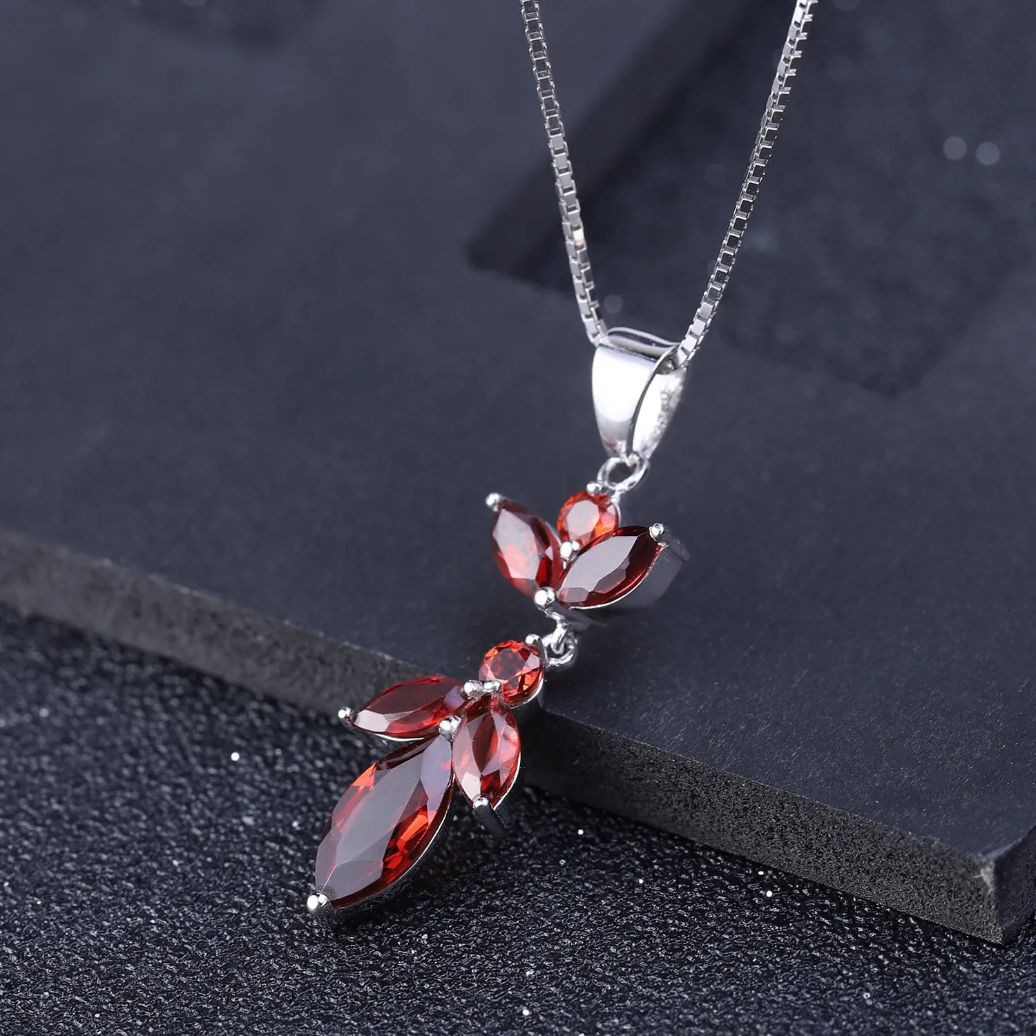 Natural Garnet Maple Leaf Shape Pendant Silver Necklace for Women