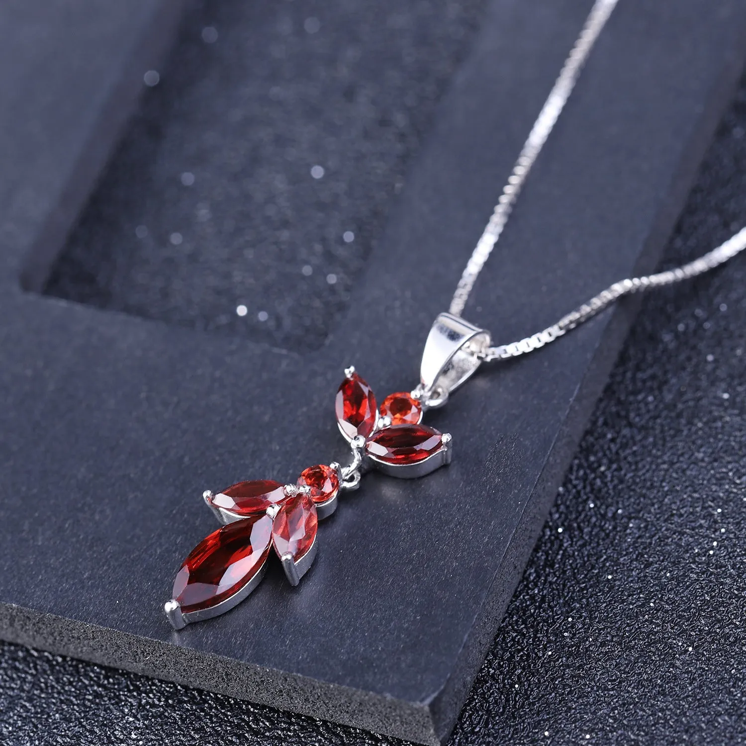 Natural Garnet Maple Leaf Shape Pendant Silver Necklace for Women