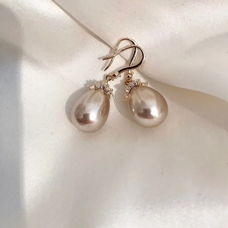 "Dora" - Bohemian Gold Pearl Bridal Earrings - Available in Gold and Silver