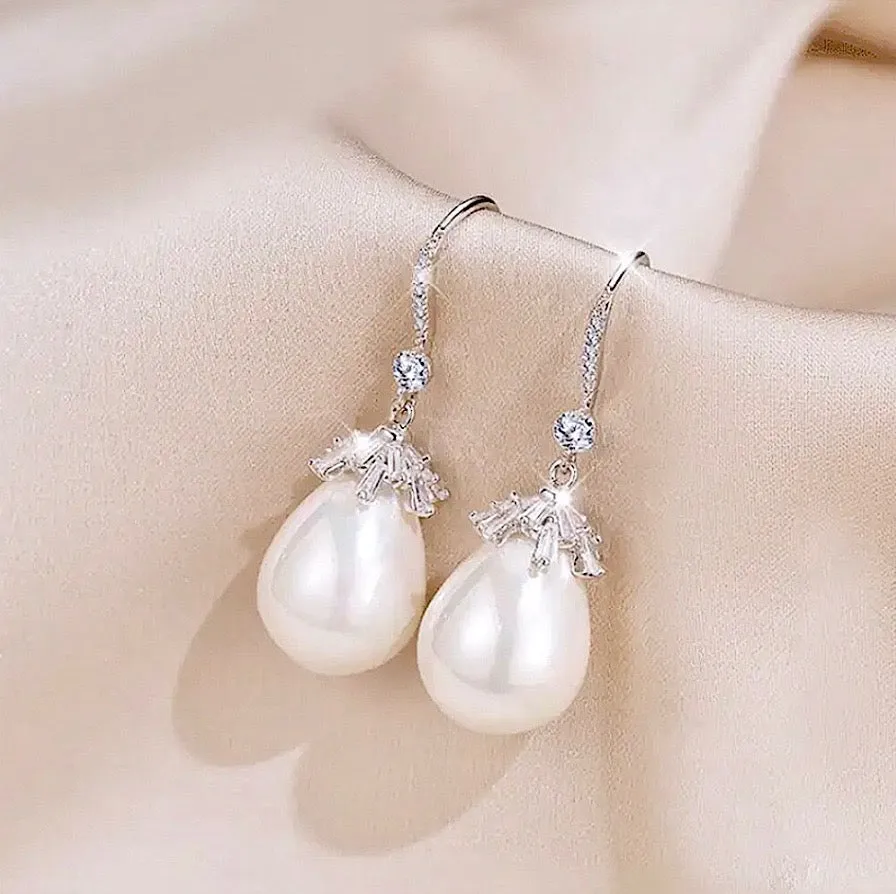 "Dora" - Bohemian Gold Pearl Bridal Earrings - Available in Gold and Silver