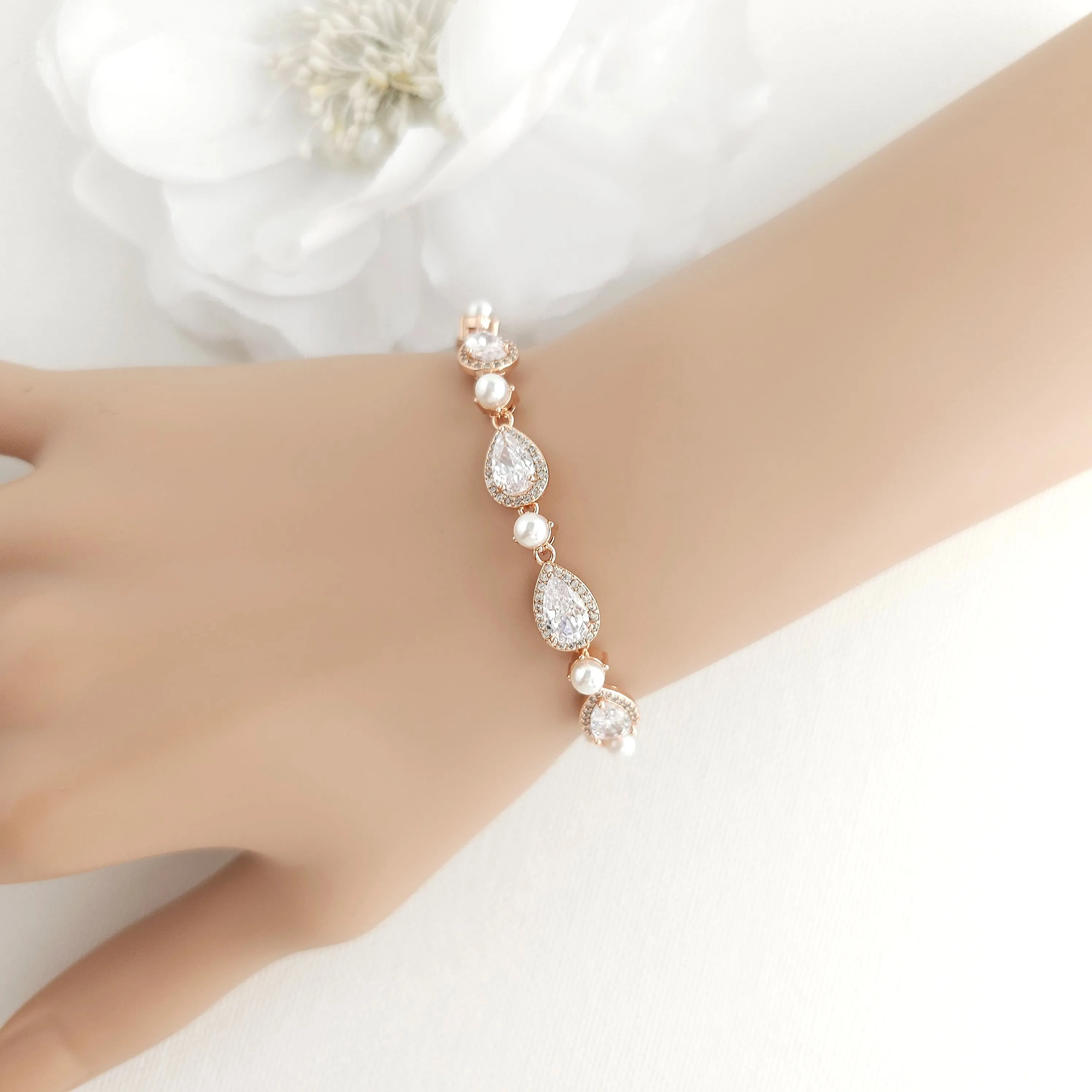 Rose Gold Bracelet with Pearls-Emma