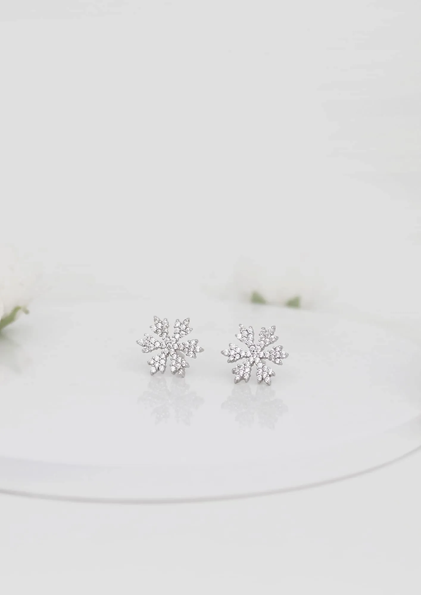 Sterling Silver Hypoallergenic Zirconia Stone Snowflake Stud Earrings